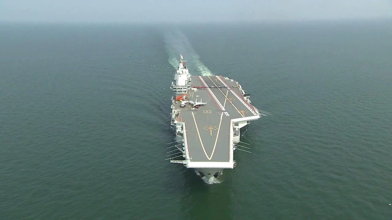我國(guó)第一艘國(guó)產(chǎn)航空母艦“山東艦”